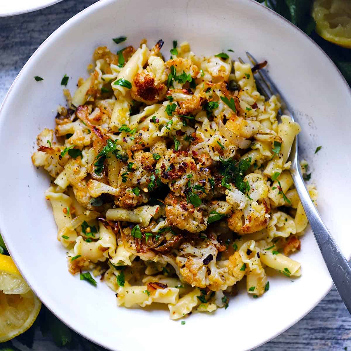 Roasted Cauliflower Pasta: Crispy Breadcrumbs & Flavor Secrets